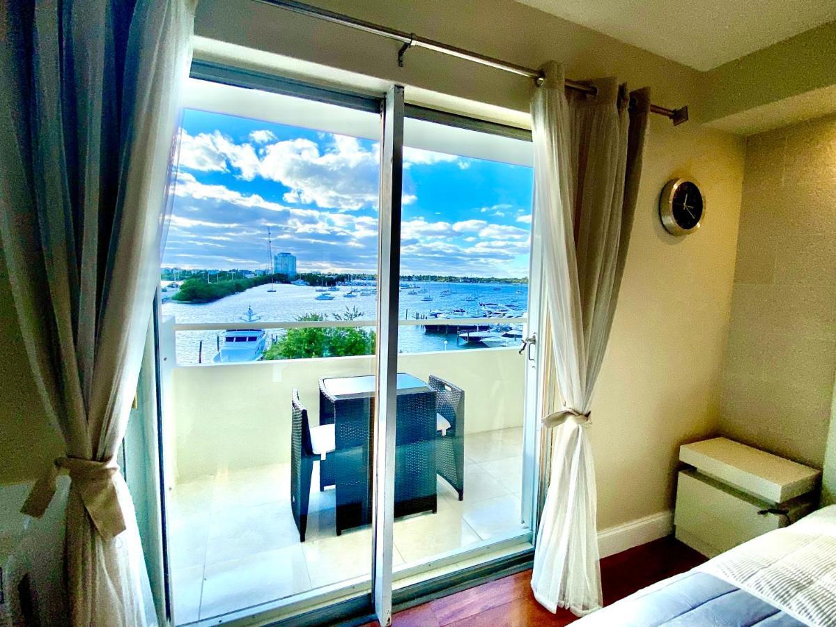 Modern Waterfront Apartment With Miami Skyline View, Free Parking 5 Mins Drive To Miami Beach Esterno foto