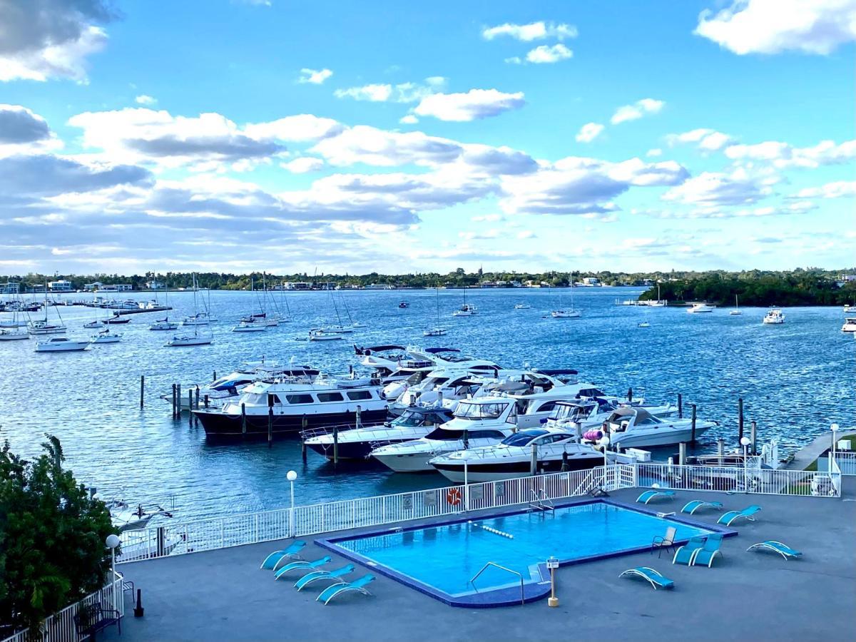 Modern Waterfront Apartment With Miami Skyline View, Free Parking 5 Mins Drive To Miami Beach Esterno foto