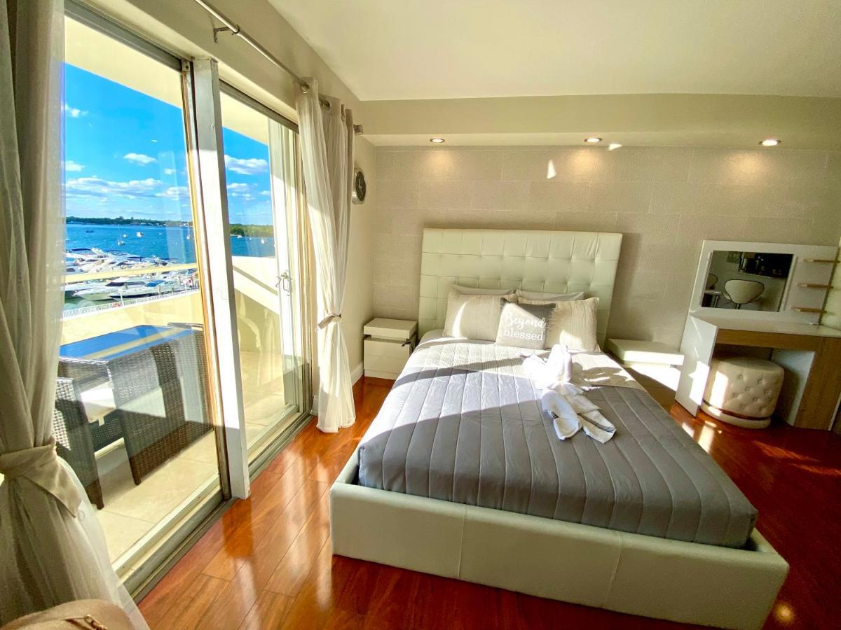 Modern Waterfront Apartment With Miami Skyline View, Free Parking 5 Mins Drive To Miami Beach Esterno foto