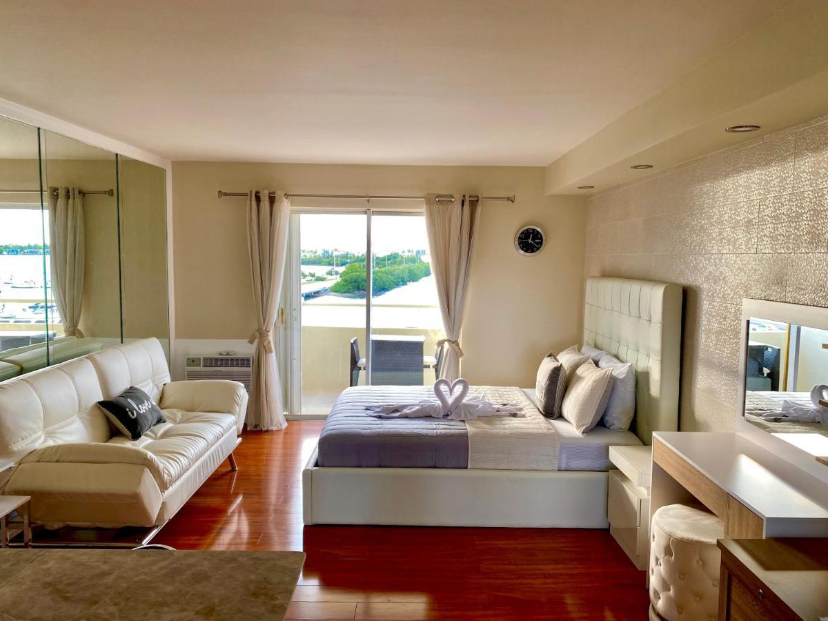 Modern Waterfront Apartment With Miami Skyline View, Free Parking 5 Mins Drive To Miami Beach Esterno foto